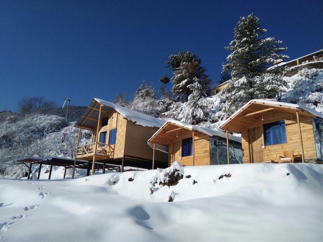Blue Poppy Resorts Joshīmath Екстериор снимка